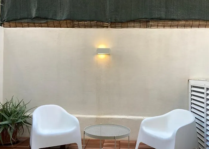 2 Bed With Outdoor Space 斯利马