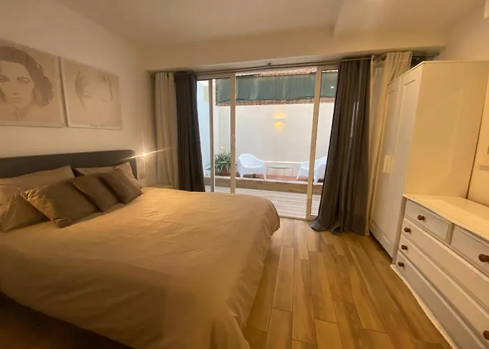 2 Bed With Outdoor Space 公寓 *