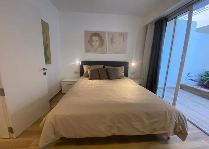 公寓 2 Bed With Outdoor Space