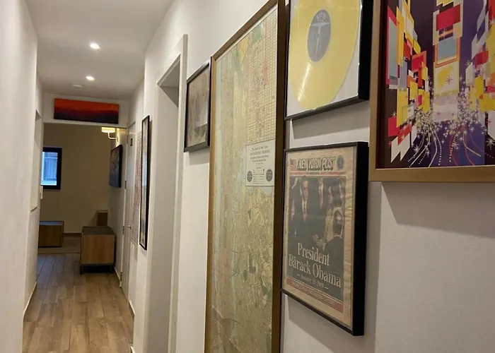 2 Bed With Outdoor Space Apartman